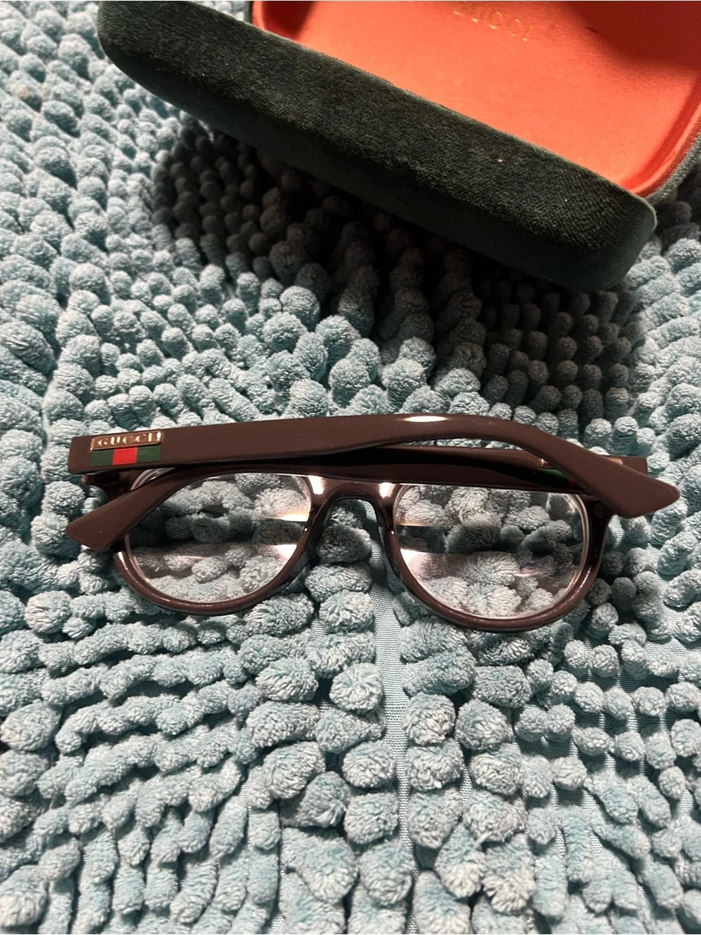 Gucci elegant round